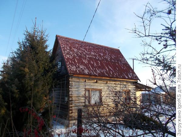 Срубовой дом на даче